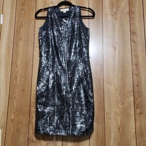 Michael Kors Dress Womens Size 6 Black Silver Metallic Snakeskin Sheath 1/2 Zip